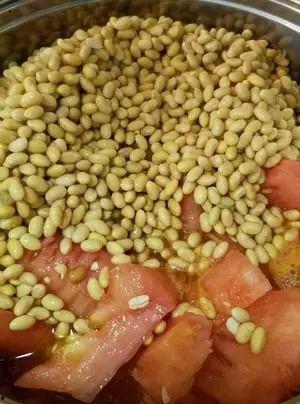 娱乐吃瓜酱地下室霉味,霉味背后的秘密